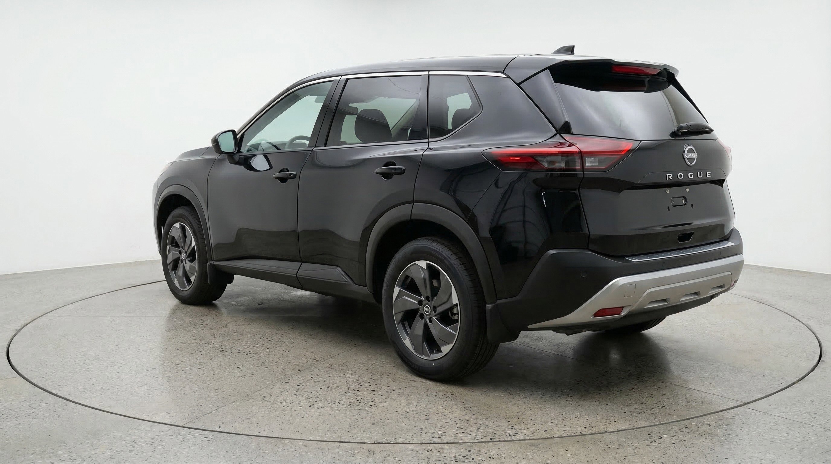 Used 2025 Nissan Rogue SV AWD/4WD image 6