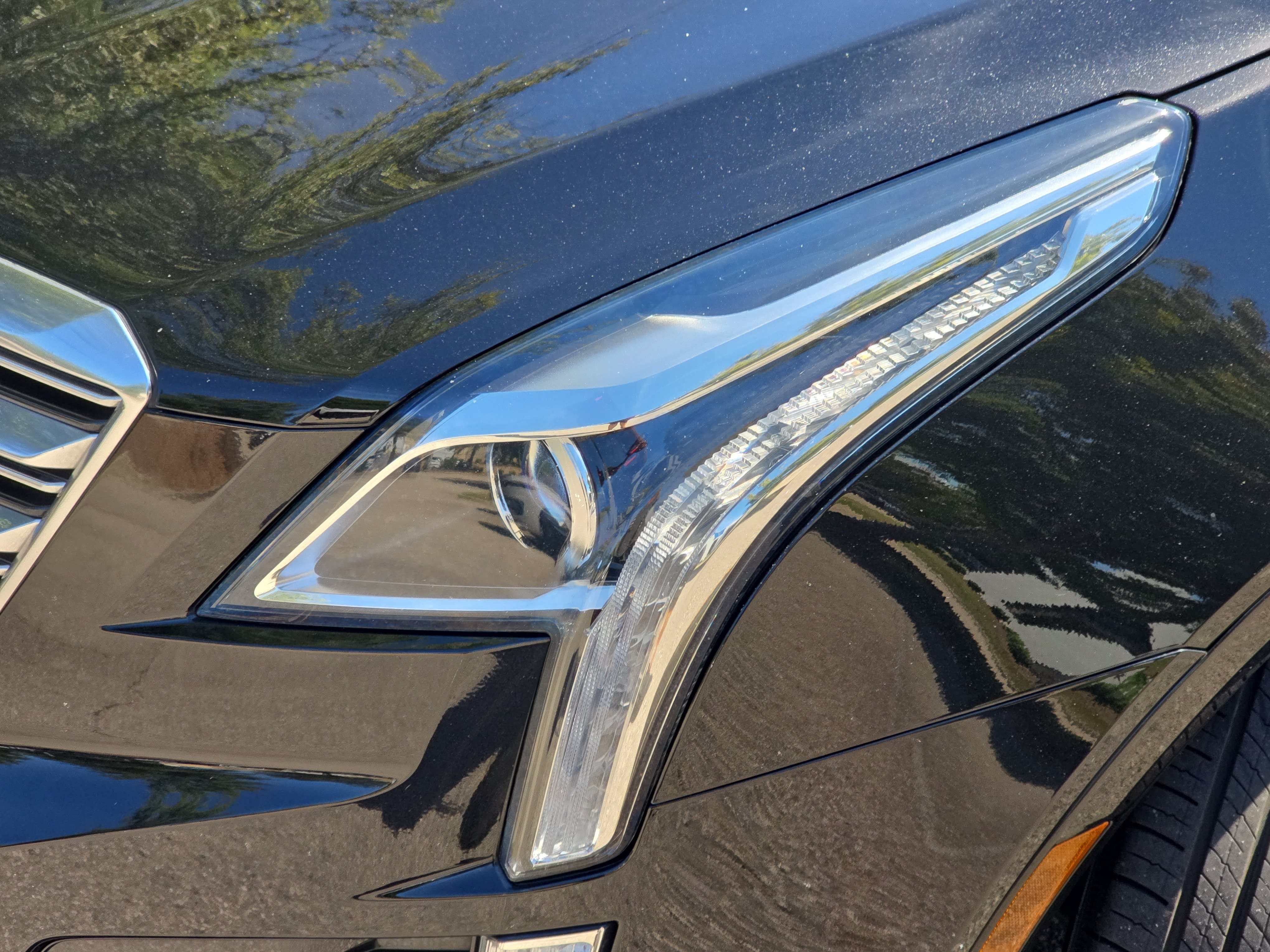Used 2019 Cadillac XT5 FWD image 32
