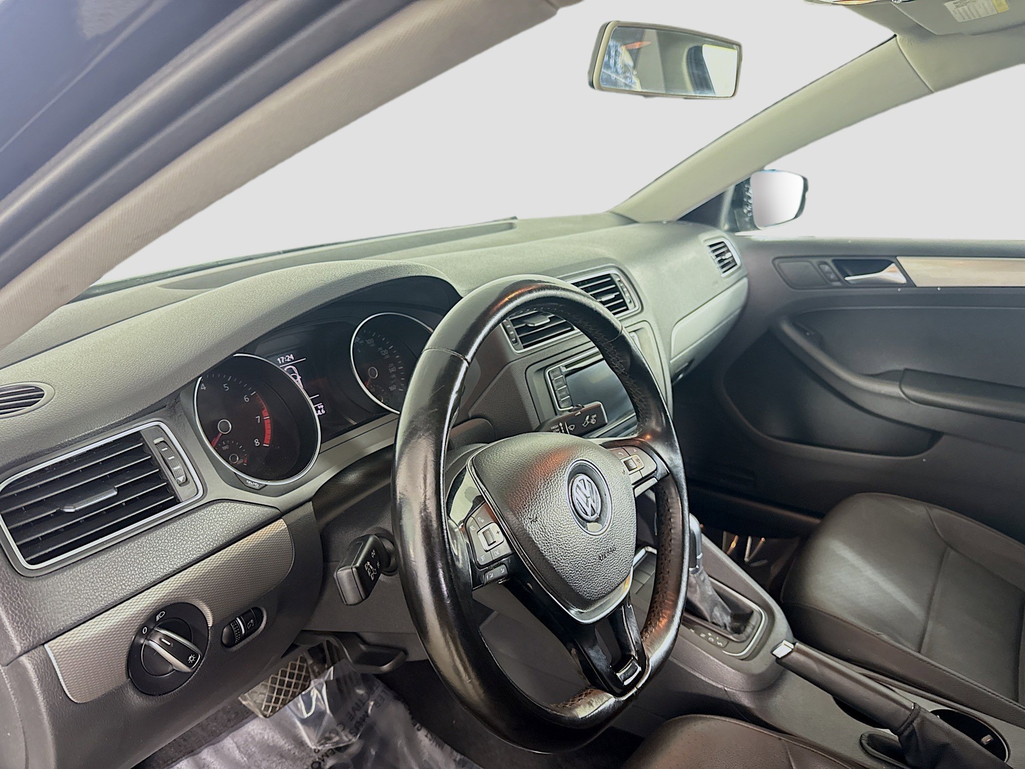 Used 2018 Volkswagen Jetta SE image 23