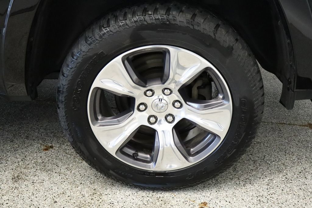 Used 2022 RAM 1500 Laramie AWD/4WD image 12