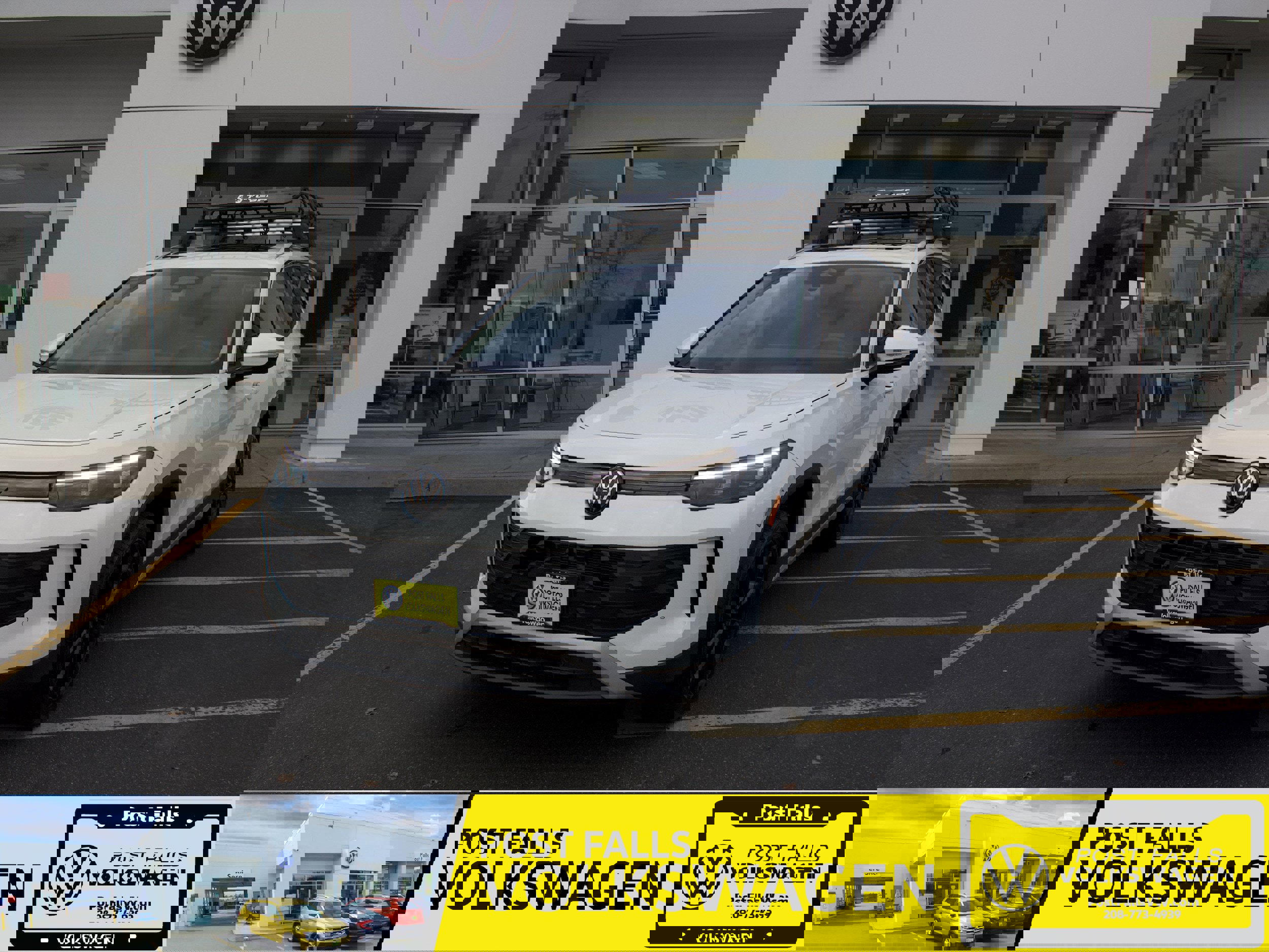 New 2025 Volkswagen Tiguan SE image 1