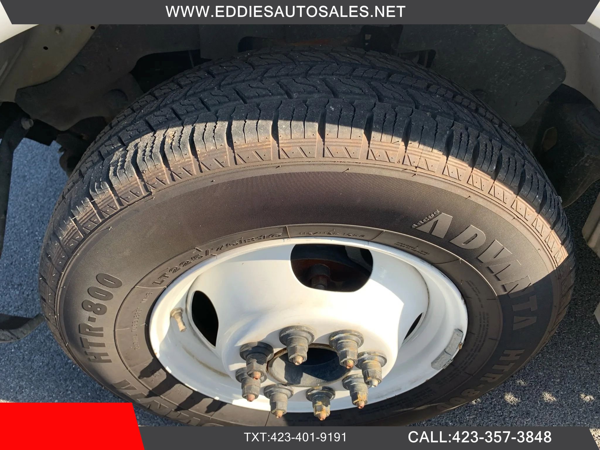 Used 2014 Chevrolet Express 4500 w/ Ambulance Package image 70