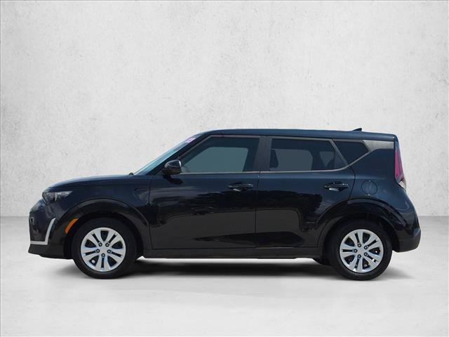 Used 2023 Kia Soul LX FWD image 9