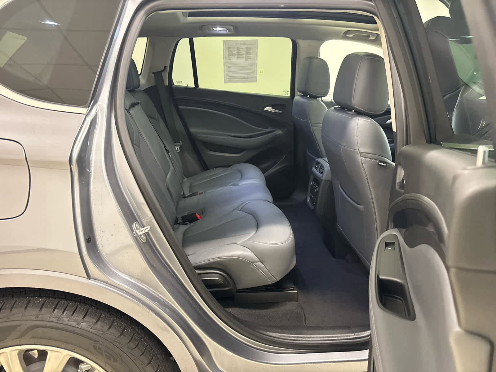 Used 2019 Buick Envision Essence image 16