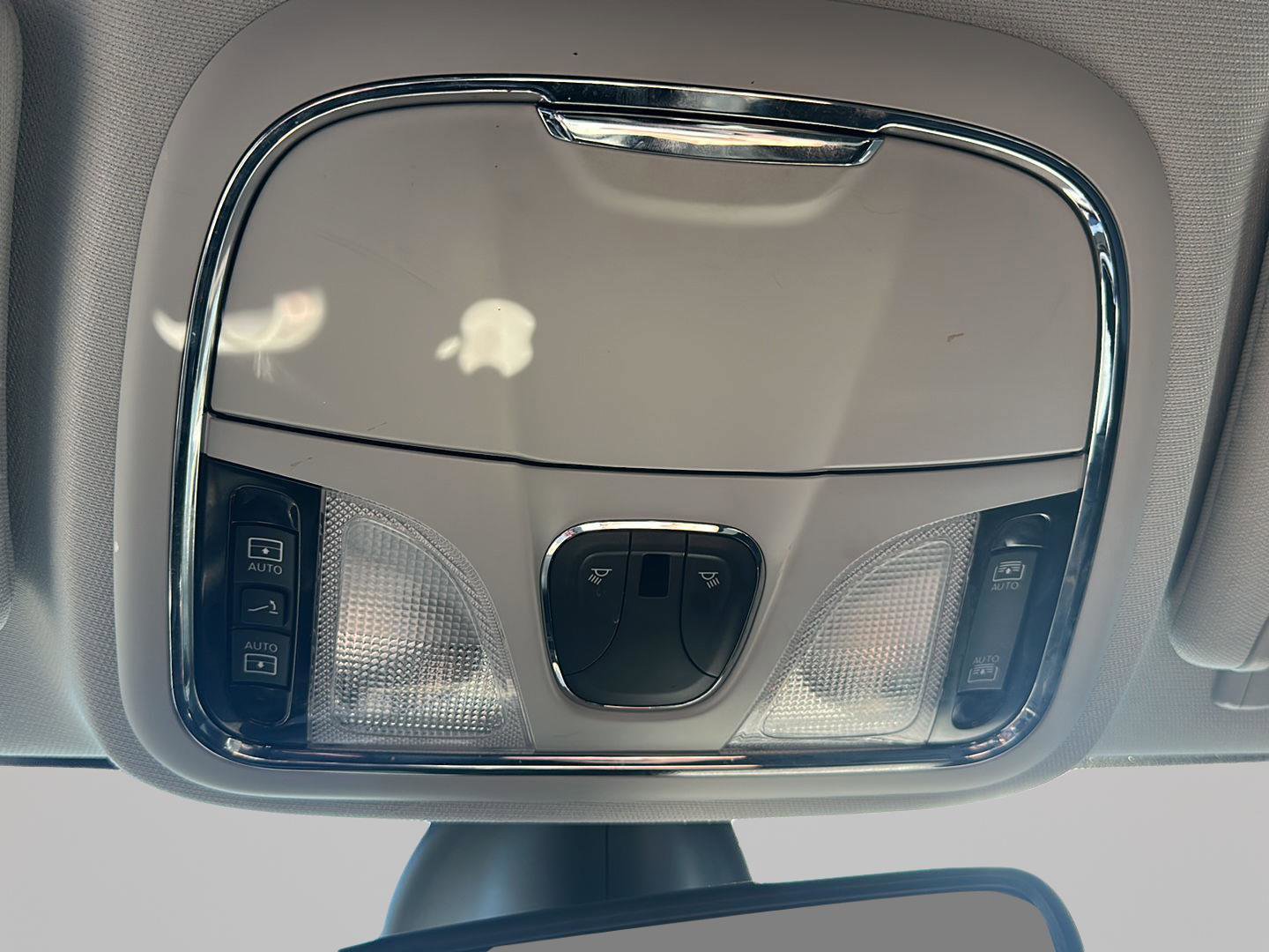 Used 2019 Jeep Cherokee Limited w/ Luxury Group image 25