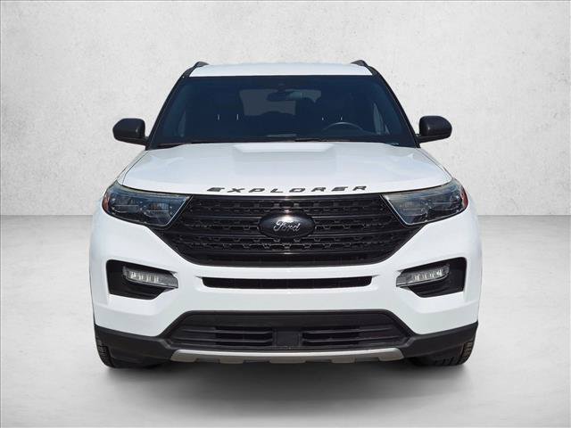 Used 2020 Ford Explorer XLT w/ Equipment Group 202A RWD image 2