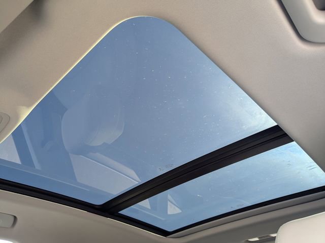 Used 2020 Audi Q3 2.0T Prestige w/ Prestige Package image 23