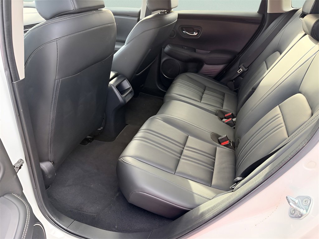 Used 2023 Honda HR-V EX-L image 31