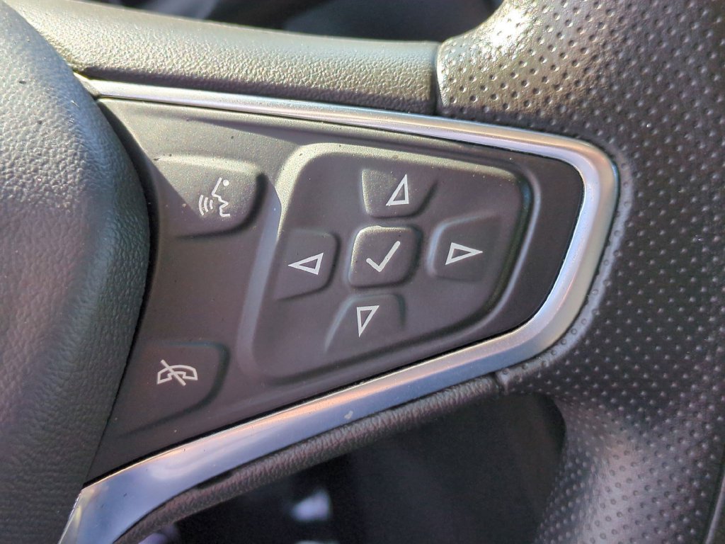 Used 2024 Chevrolet Equinox LT FWD image 19