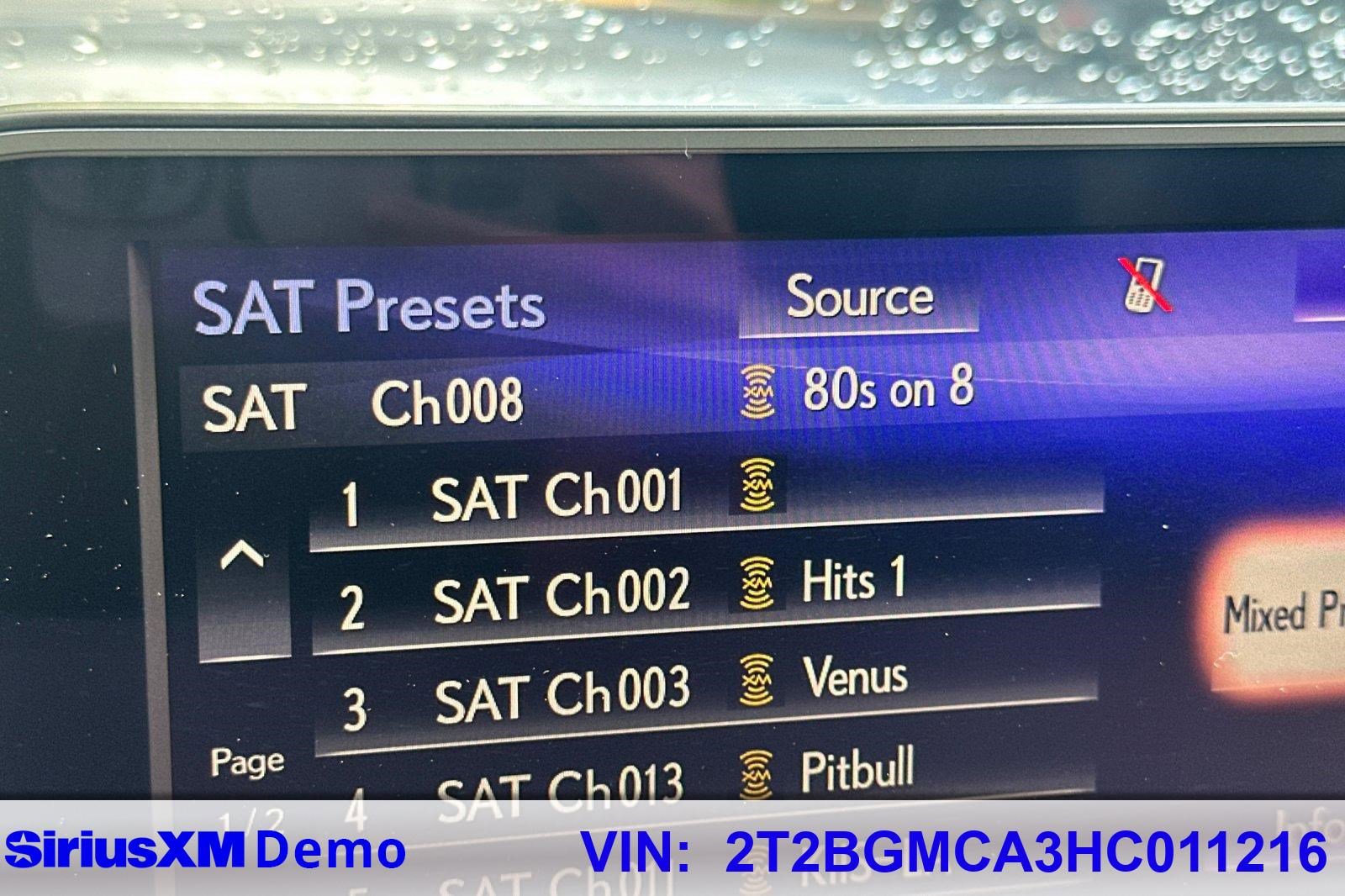 Used 2017 Lexus RX 450h AWD image 40