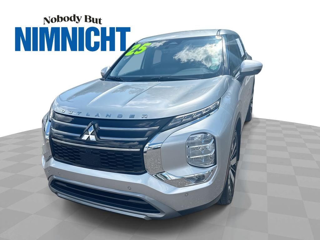 Used 2025 Mitsubishi Outlander SE FWD video 1