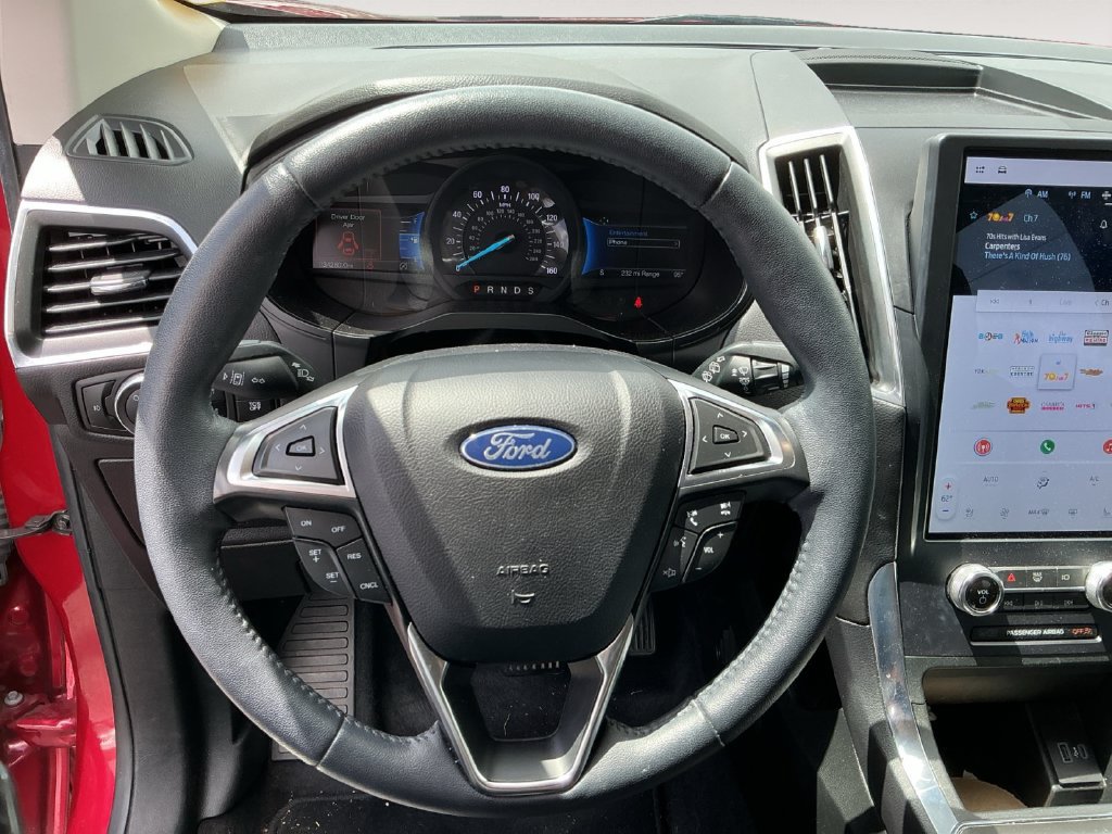 Used 2023 Ford Edge Titanium AWD/4WD image 12