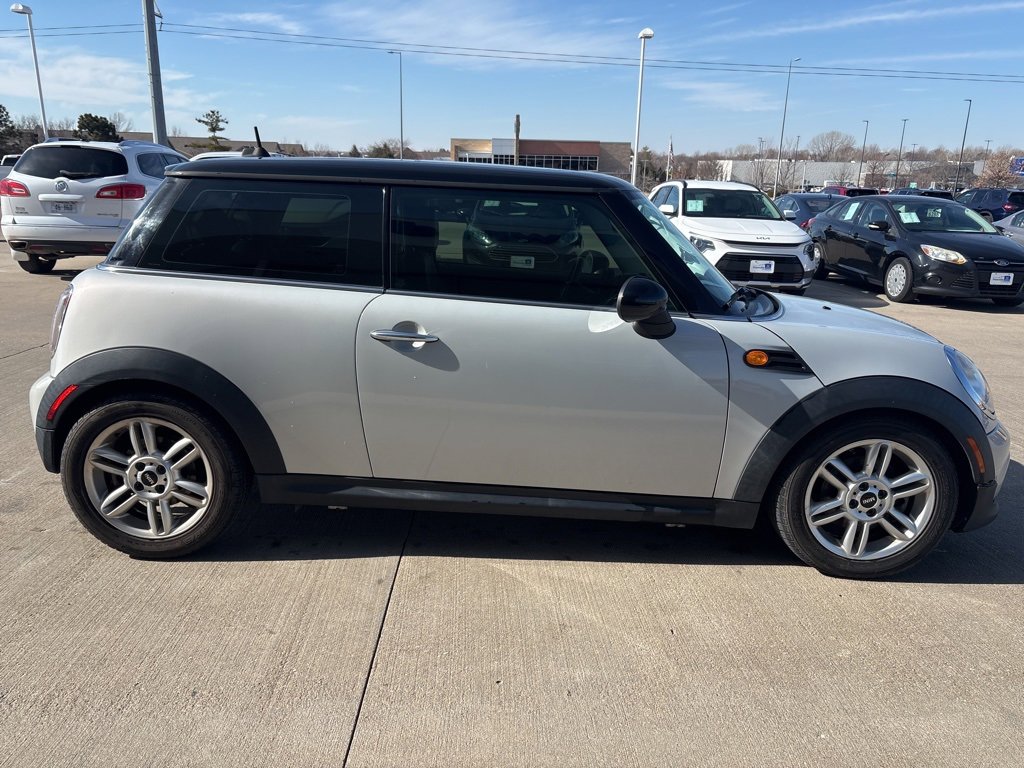 Used 2012 MINI Cooper Hardtop image 4