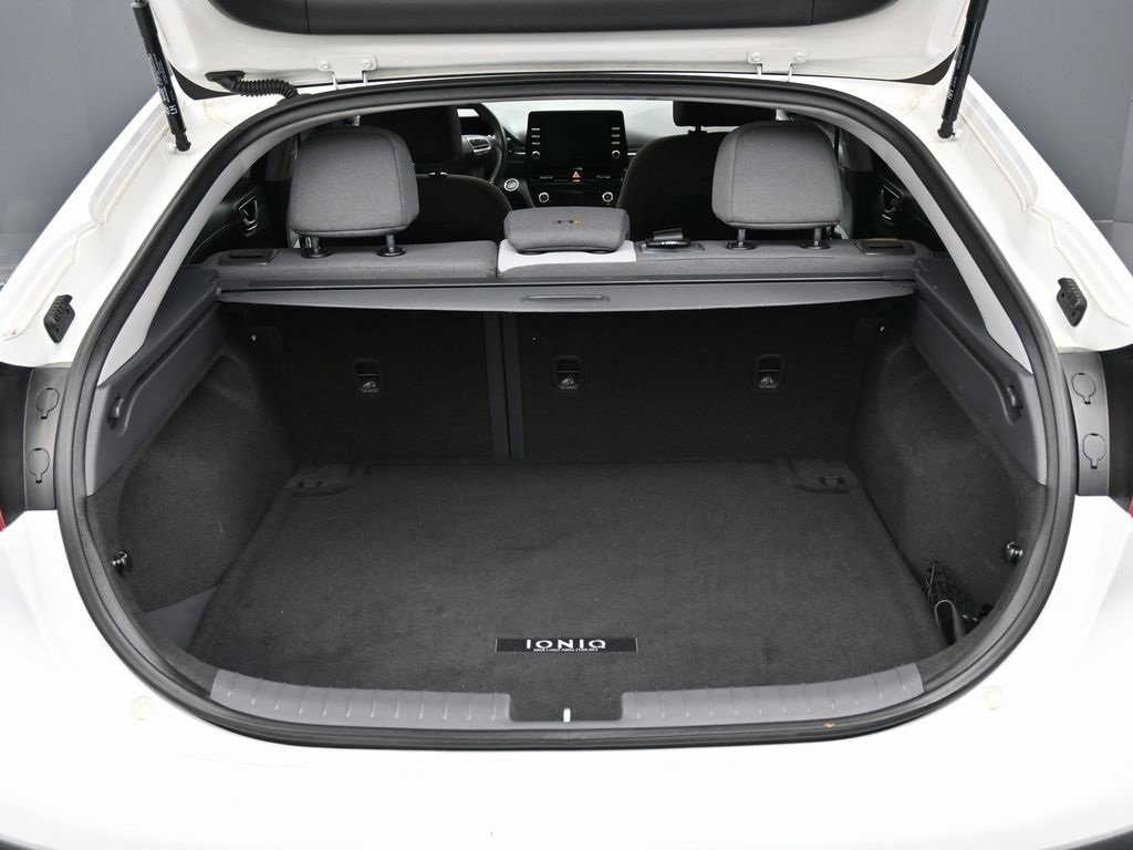 Used 2021 Hyundai Ioniq SE image 13