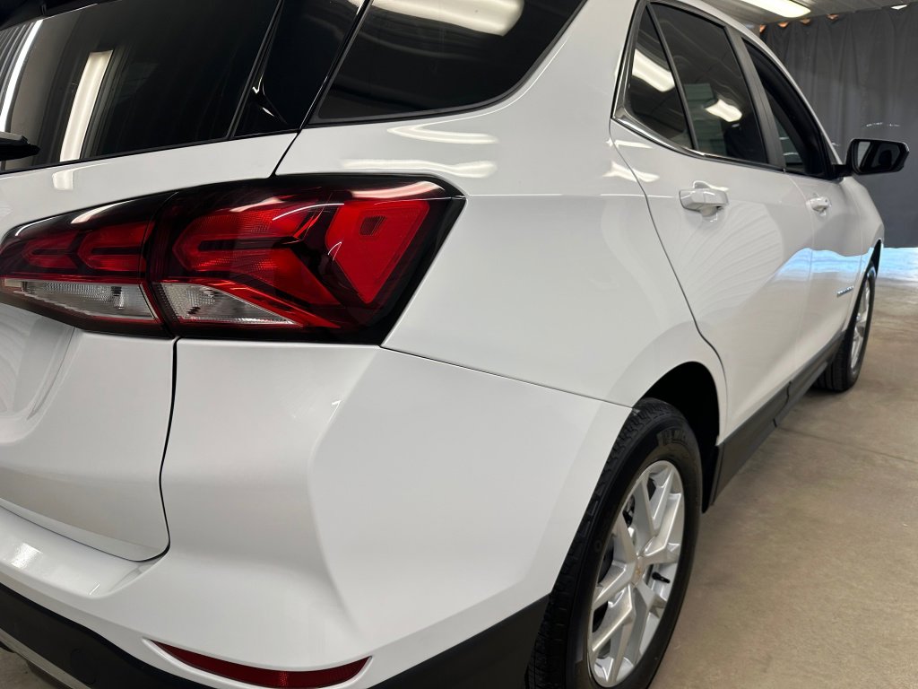 Certified 2024 Chevrolet Equinox LT w/ LPO, Floor Liner Package image 25