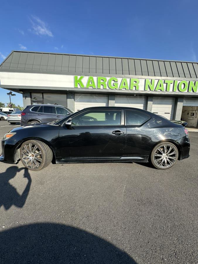Used 2014 Scion tC image 3