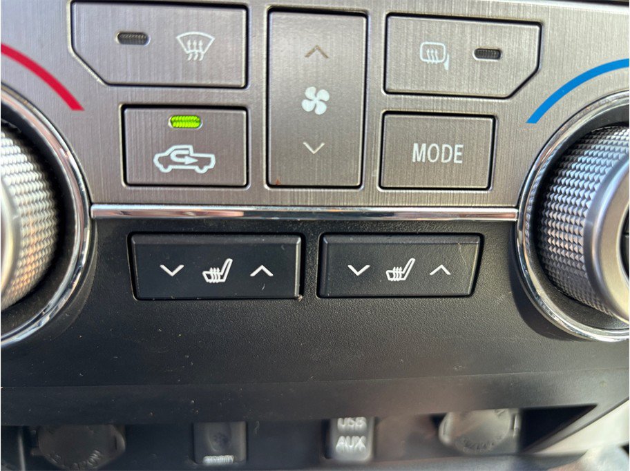 Used 2019 Toyota Tundra Limited w/ Limited Premium Package AWD/4WD image 31