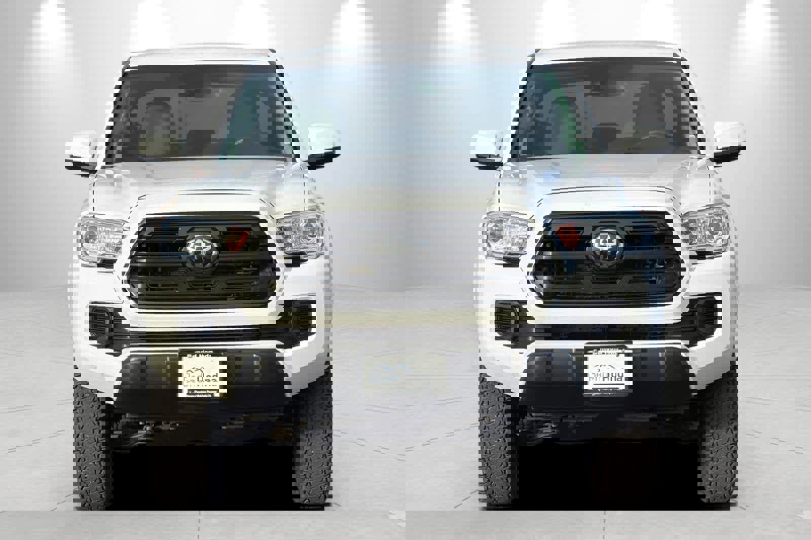 Used 2019 Toyota Tacoma SR w/ SR Convenience Package image 10