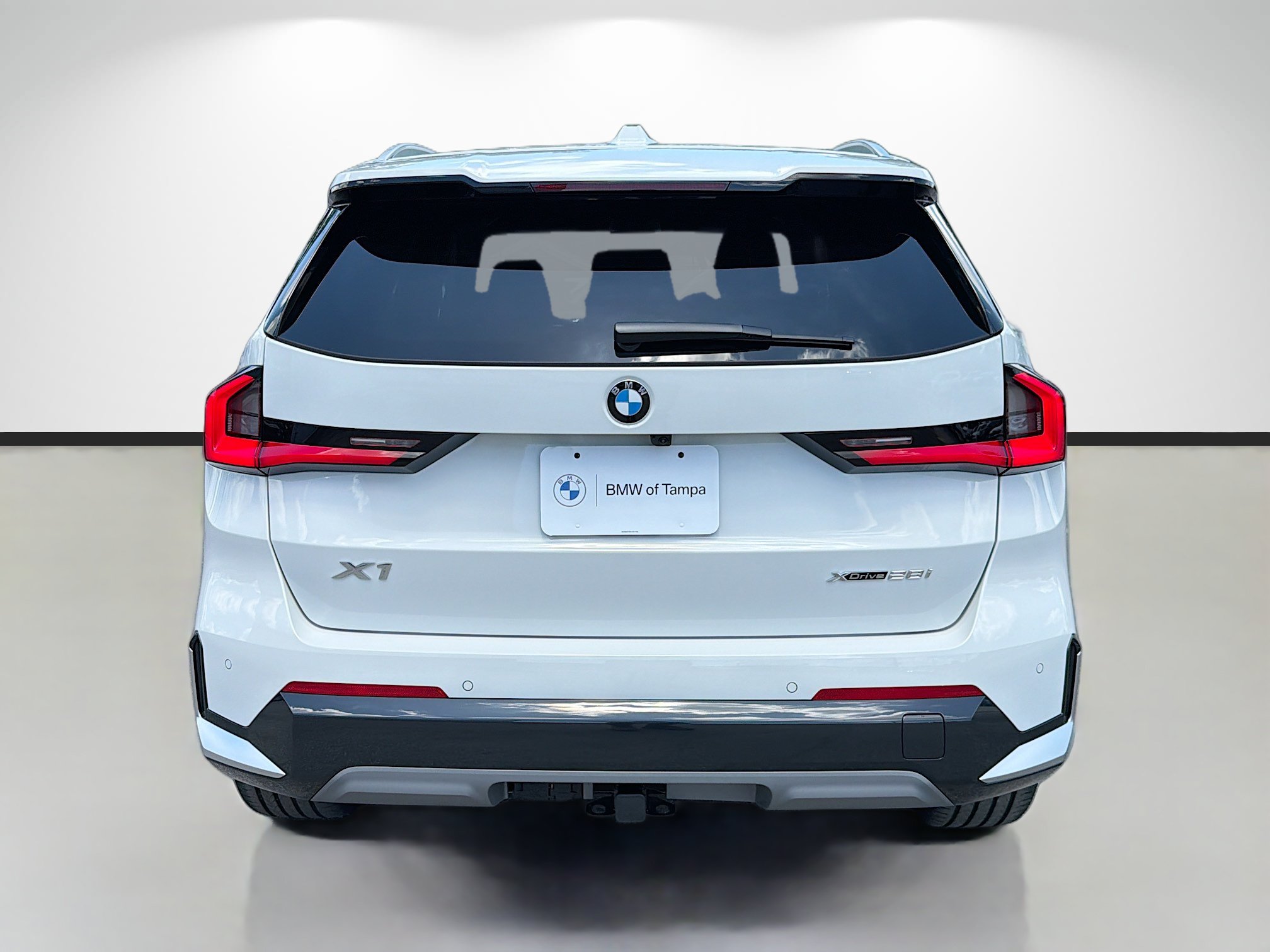 New 2026 BMW X1 xDrive28i w/ Convenience Package AWD/4WD image 4