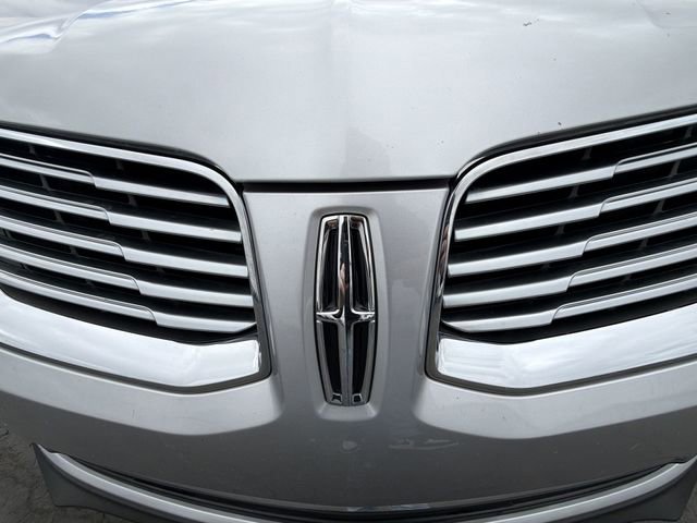 Used 2017 Lincoln MKX Reserve w/ Lincoln MKX Climate Package image 33