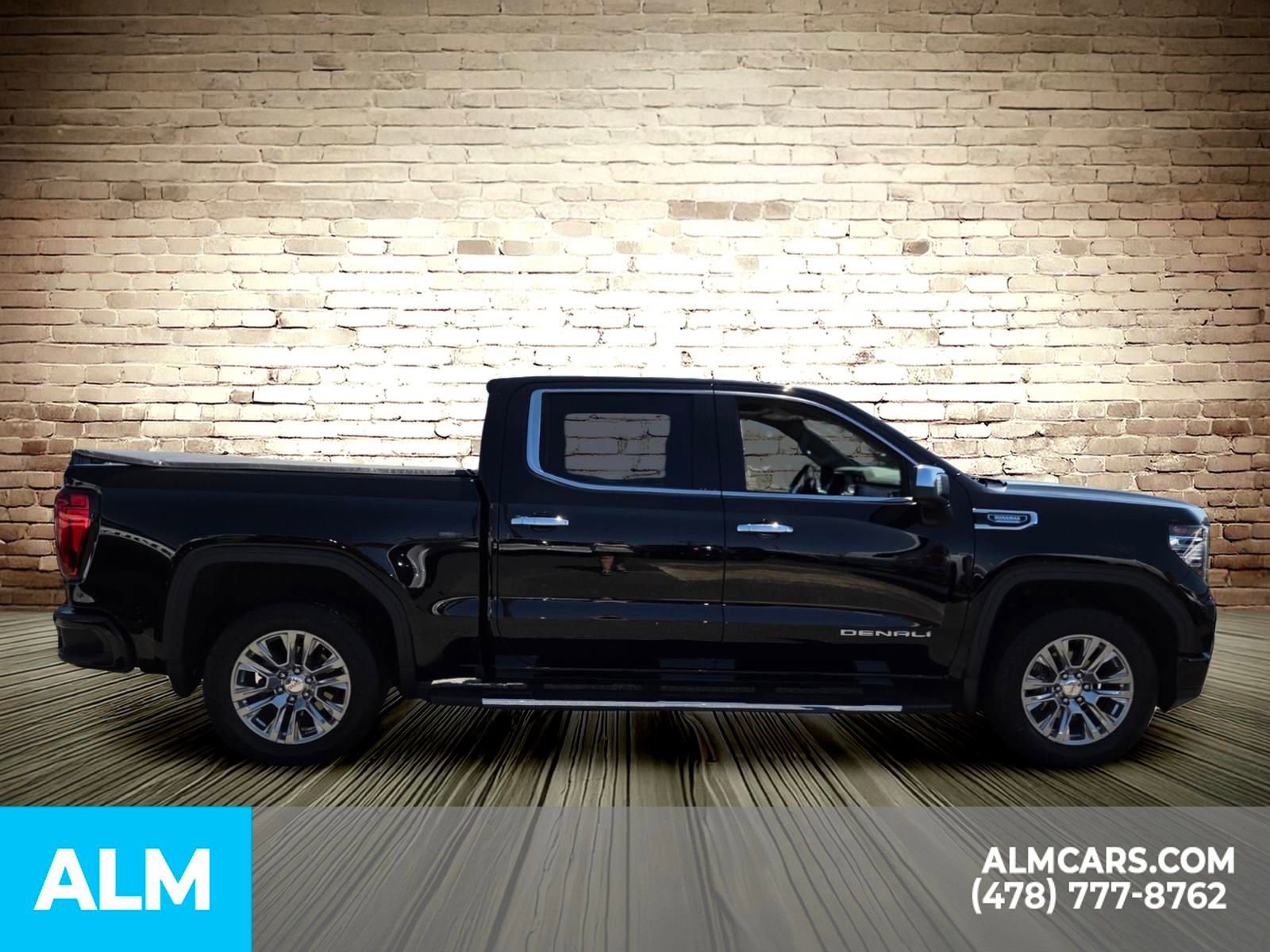 Used 2024 GMC Sierra 1500 Denali w/ Technology Package AWD/4WD image 12