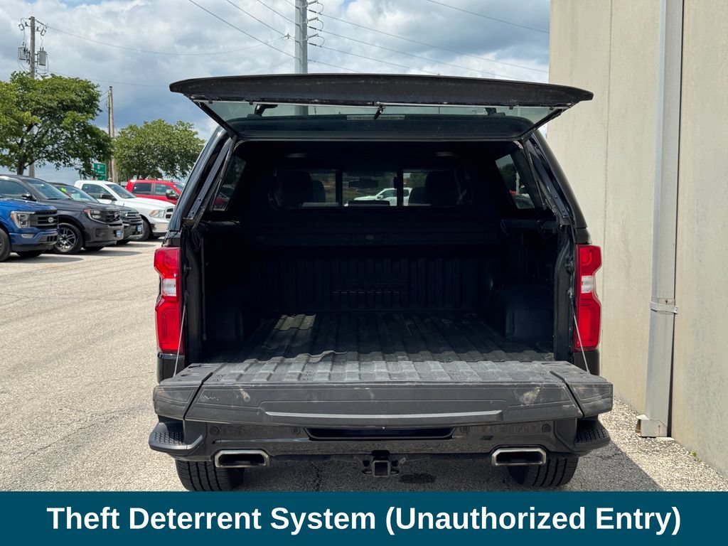 Used 2022 Chevrolet Silverado 1500 High Country w/ LPO, Dark Essentials Package AWD/4WD image 35
