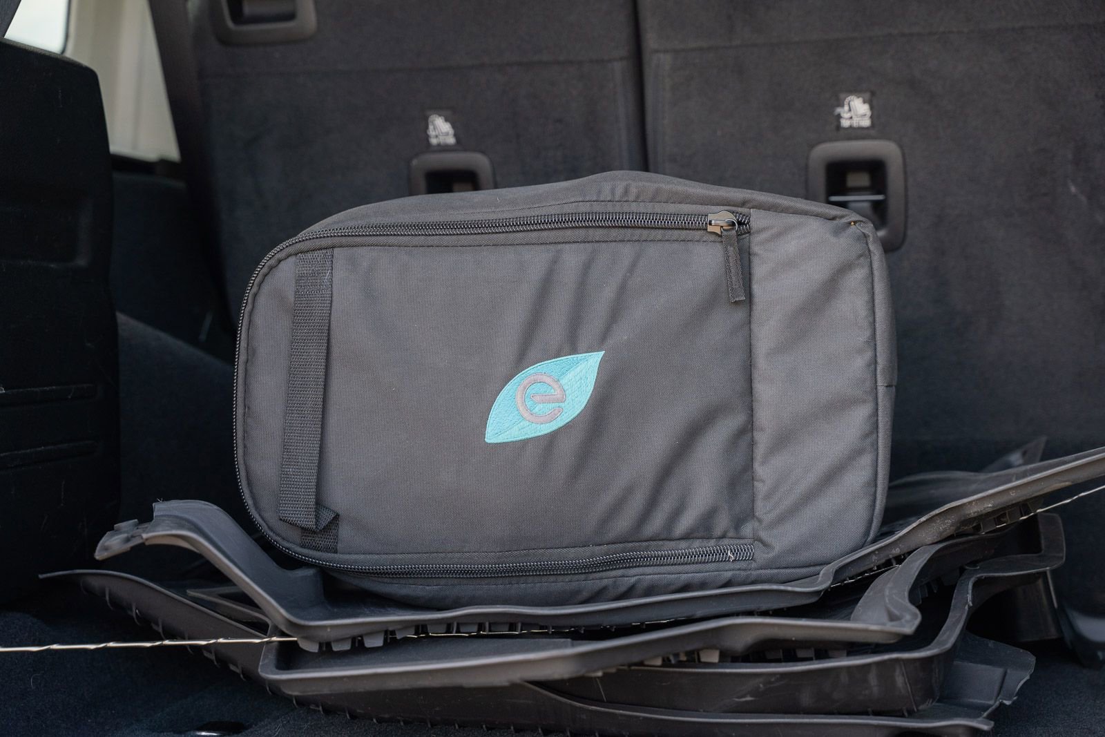 Used 2023 Jeep Wrangler Unlimited w/ Sun & Screen Package image 21