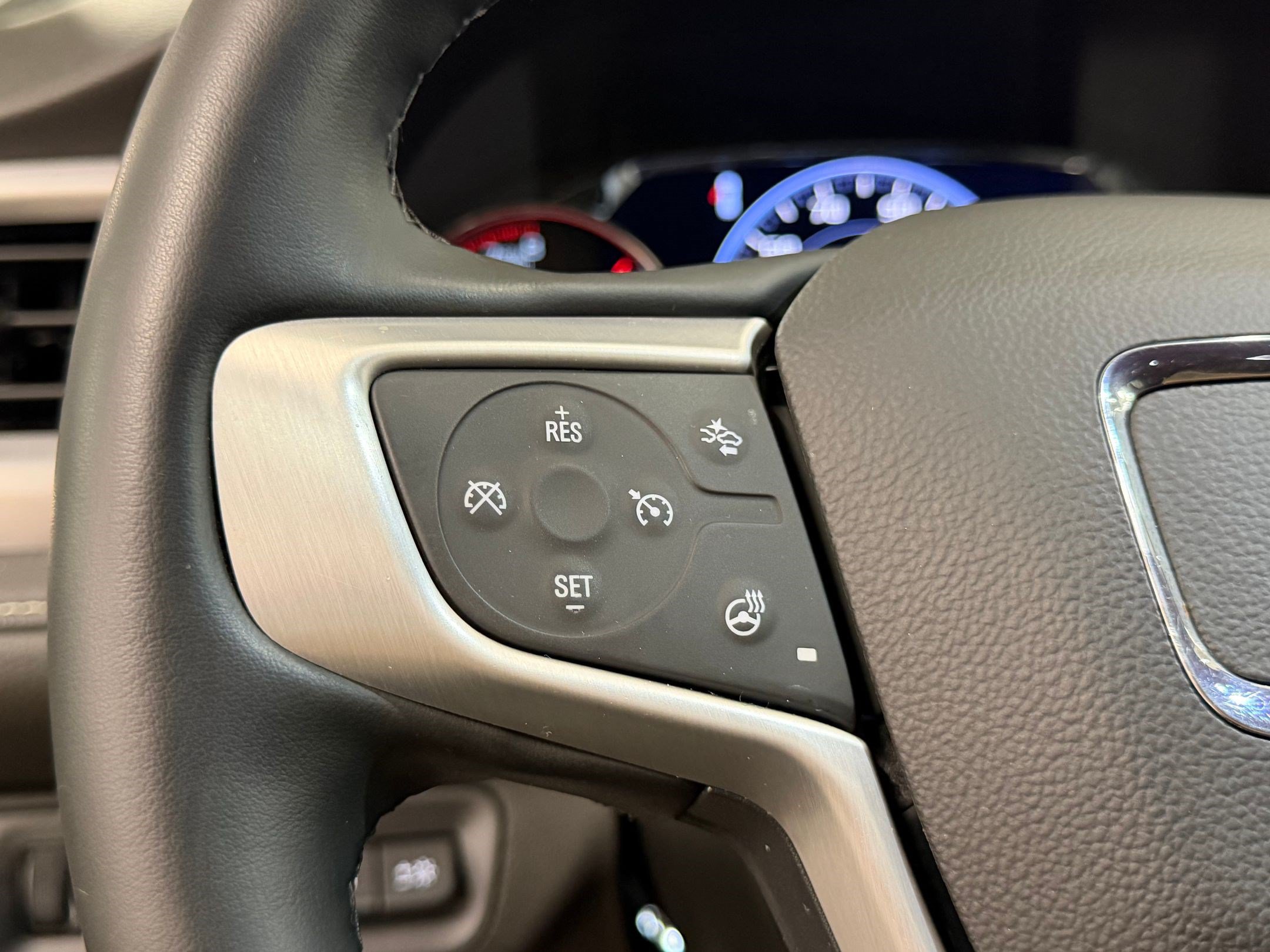 Used 2023 GMC Acadia SLT w/ Elevation Edition AWD/4WD image 13