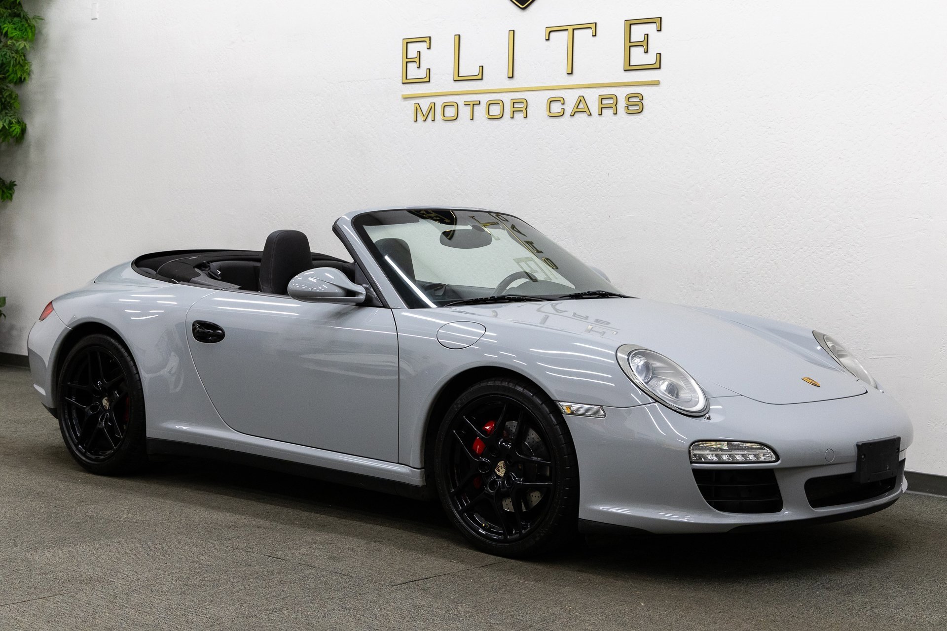 Used 2011 Porsche 911 Carrera 4S image 8