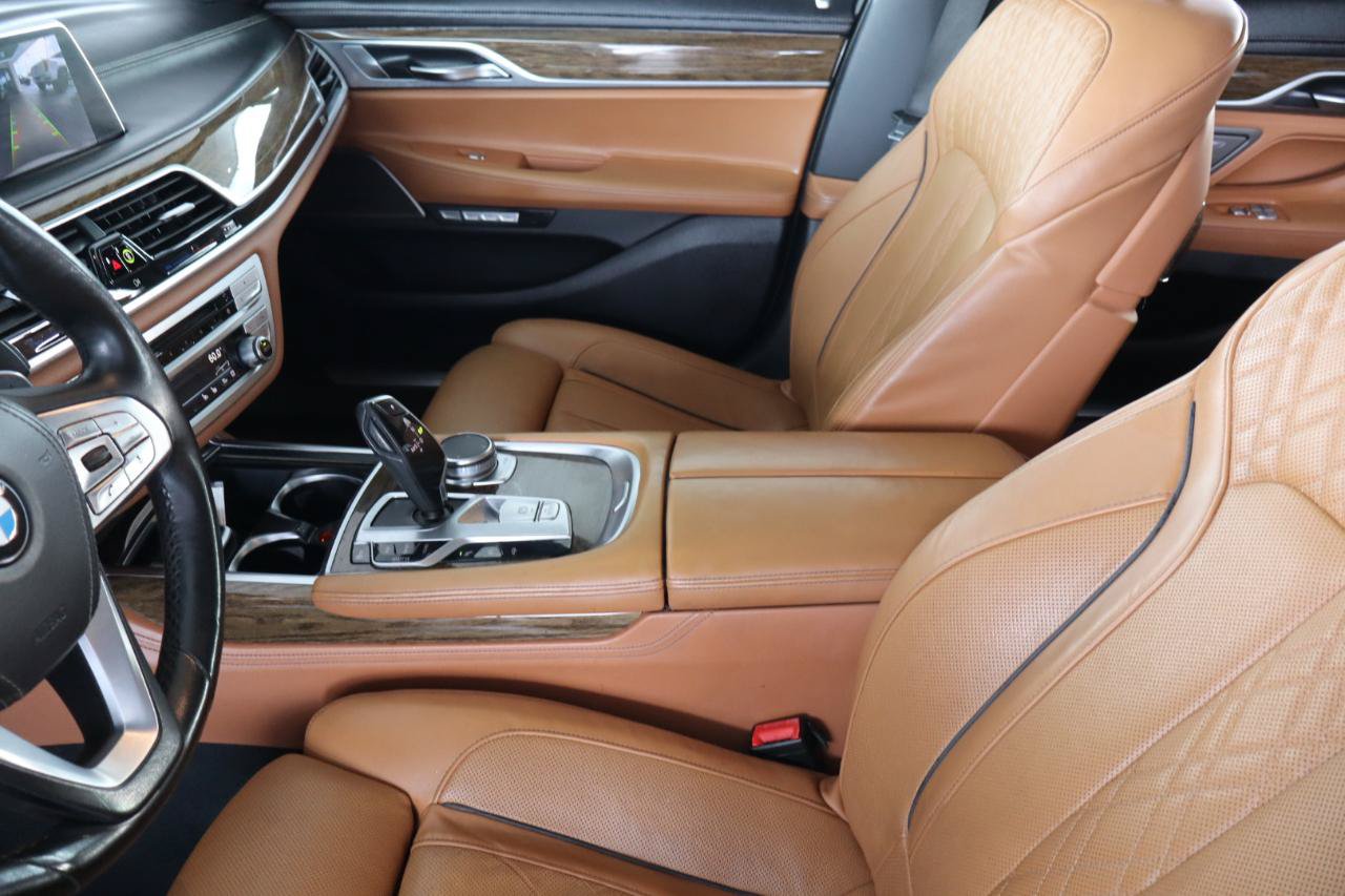 Used 2016 BMW 750i RWD image 17