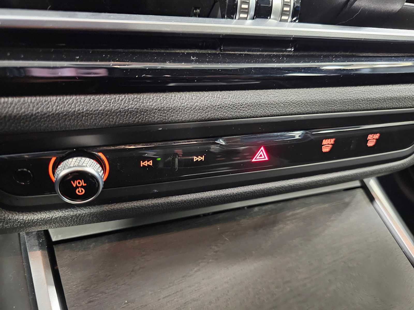 Used 2023 BMW i4 eDrive35 image 18