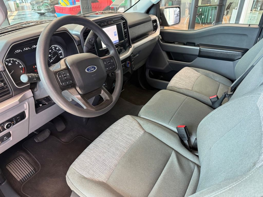 Used 2023 Ford Explorer XLT w/ Equipment Group 202A image 14