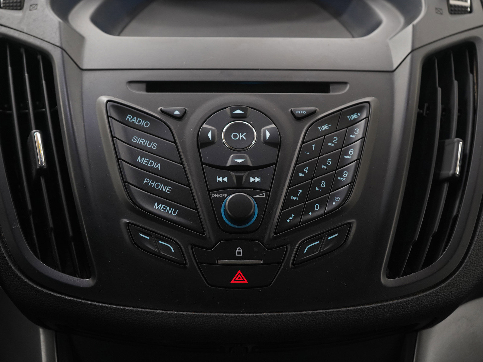 Used 2015 Ford Escape SE image 16