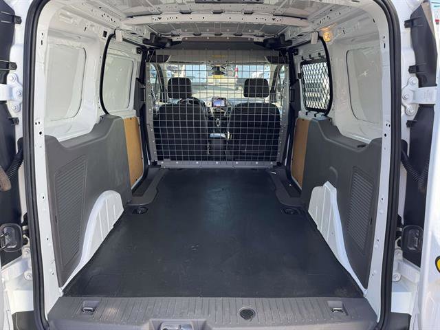 Used 2019 Ford Transit Connect XLT image 9