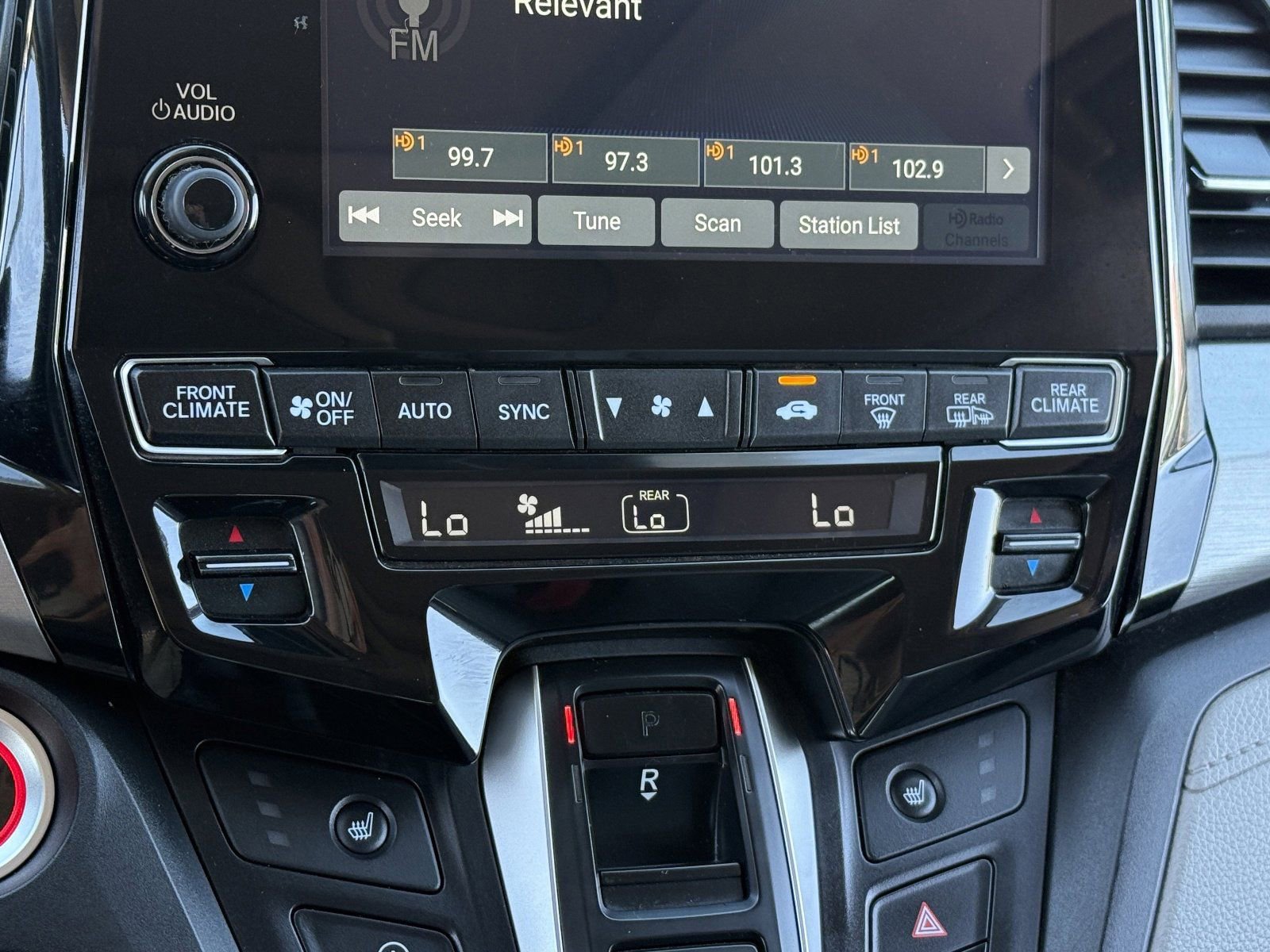 Used 2018 Honda Odyssey Touring image 29