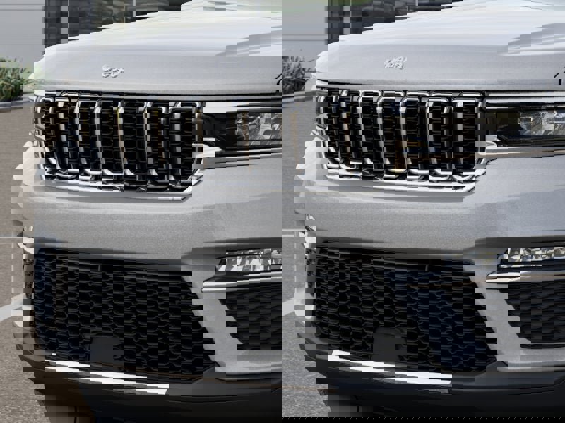 New 2025 Jeep Grand Cherokee Limited image 29