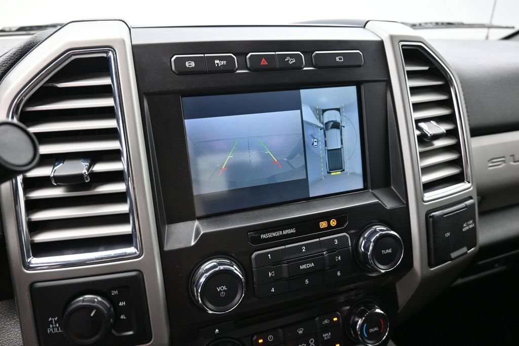 Used 2017 Ford F250 Lariat w/ Lariat Value Package AWD/4WD image 9