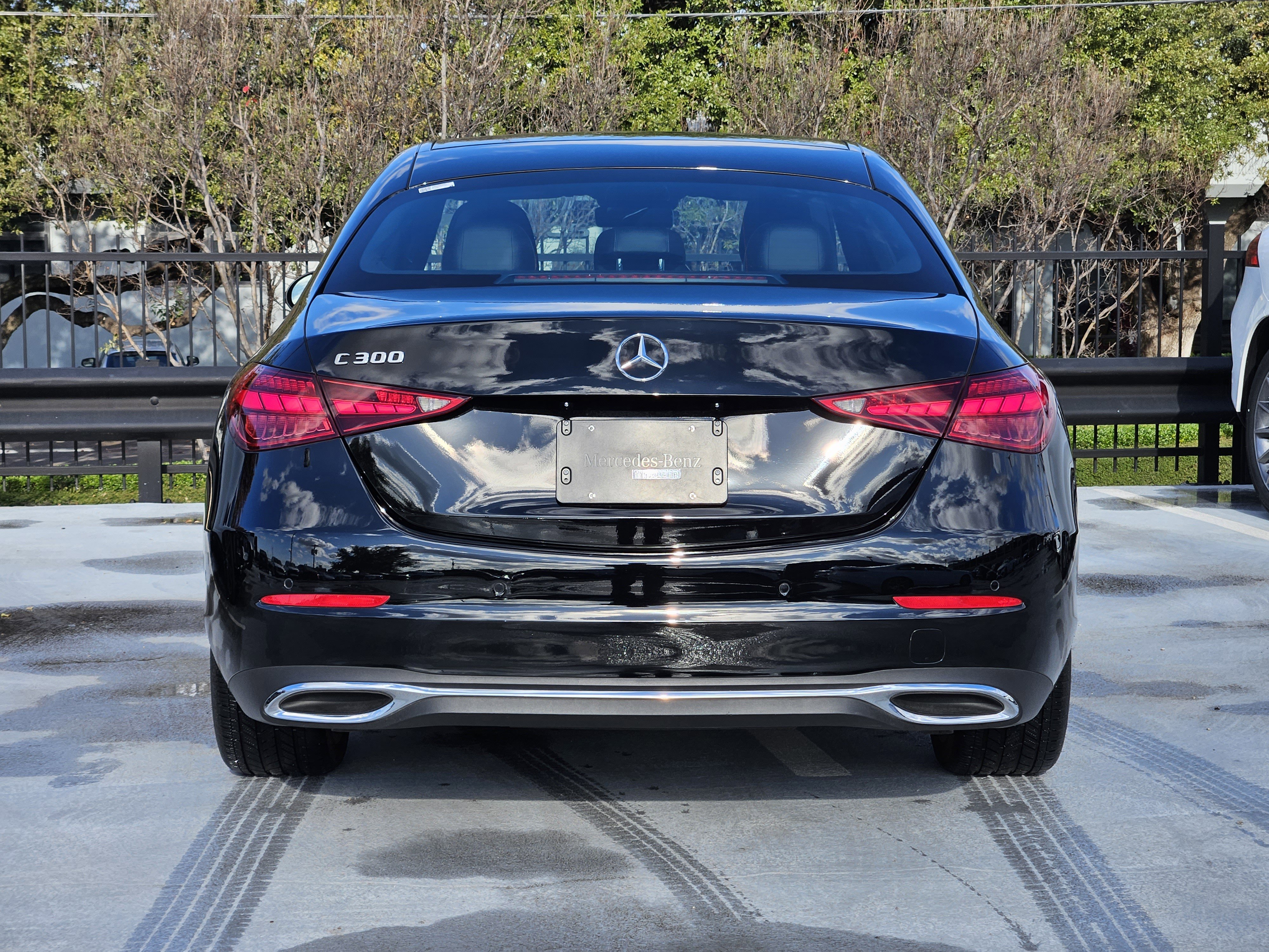 Used 2025 Mercedes-Benz C 300 Sedan image 7