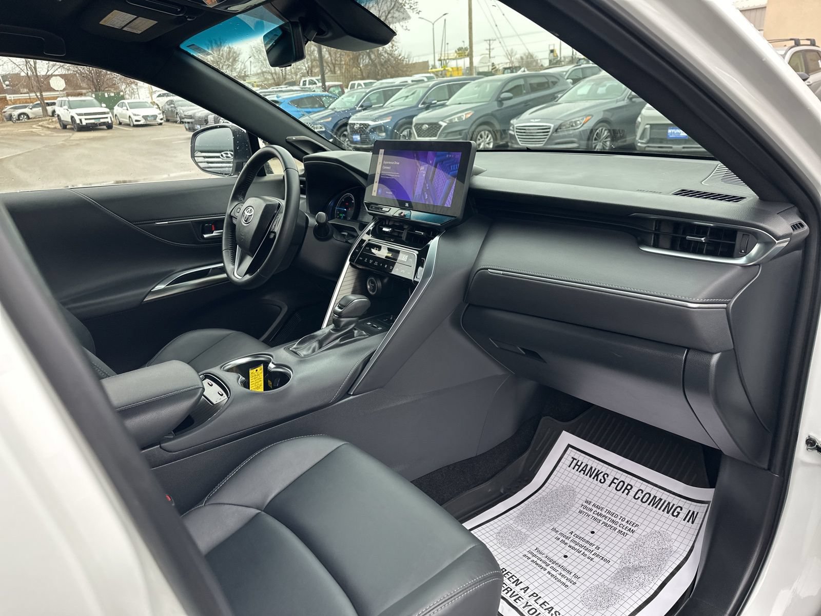 Used 2023 Toyota Venza XLE AWD/4WD image 36
