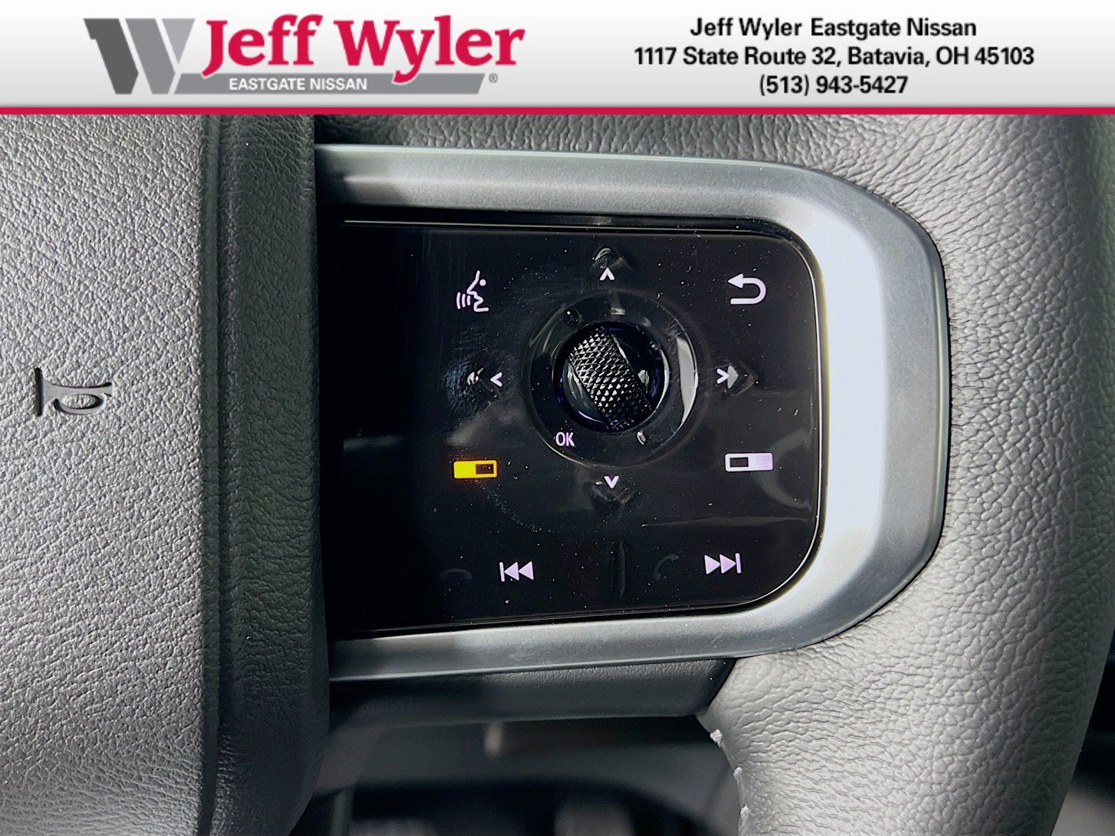 New 2026 Nissan Armada SL w/ Captain's Chari Seat Package AWD/4WD image 16