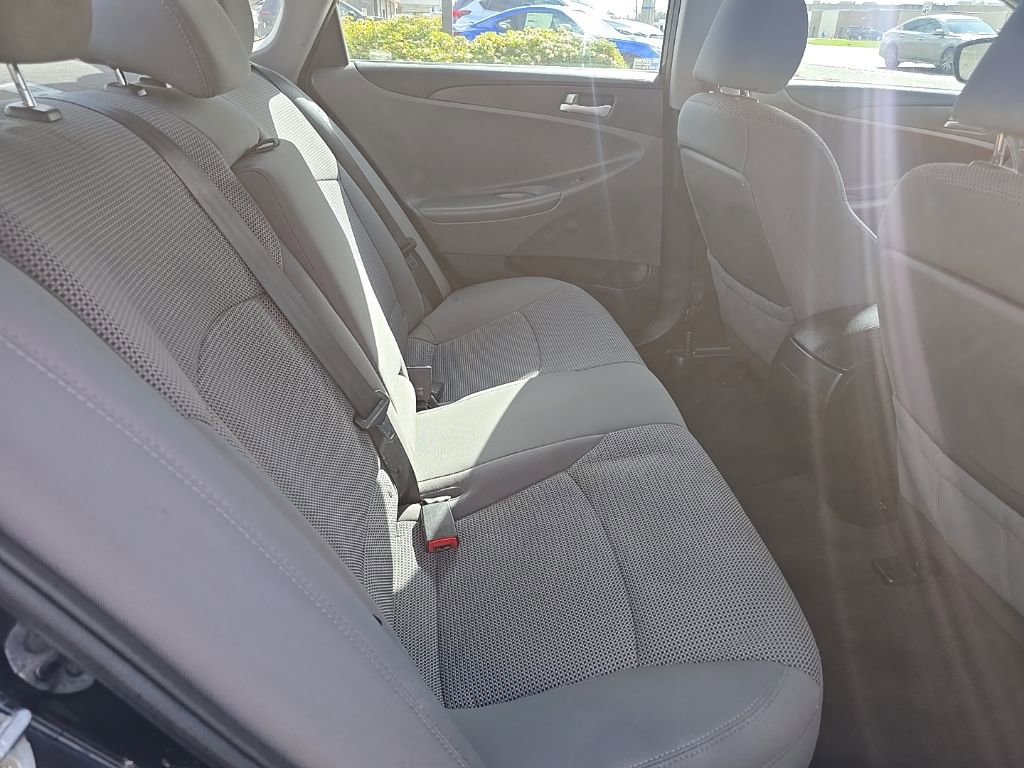 Used 2013 Hyundai Sonata GLS image 21