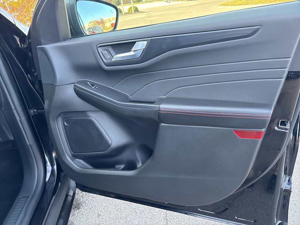 Used 2023 Ford Escape ST-Line w/ Tech Pack #1 image 23