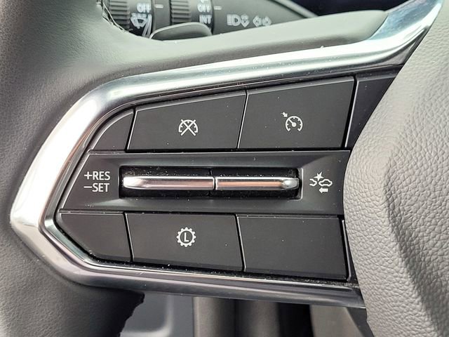 Used 2025 Chevrolet Suburban Z71 image 29