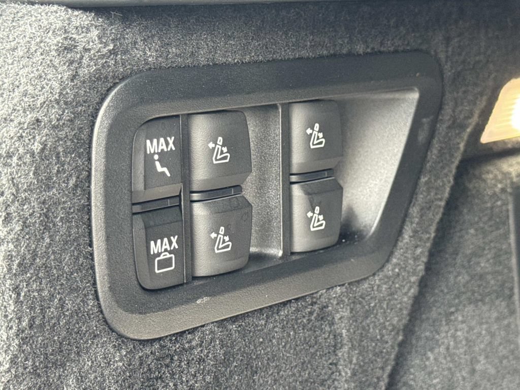 Used 2024 BMW X7 M60i w/ Executive Package AWD/4WD image 7