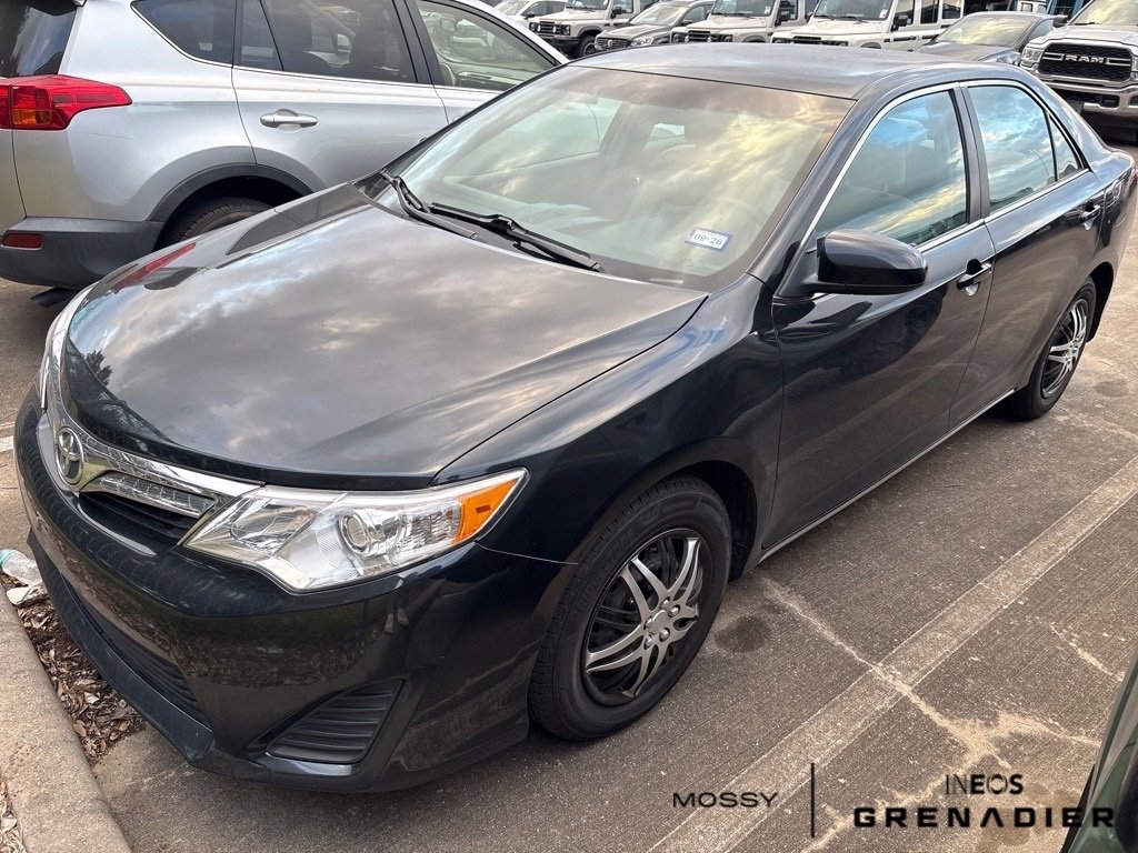 Used 2014 Toyota Camry LE