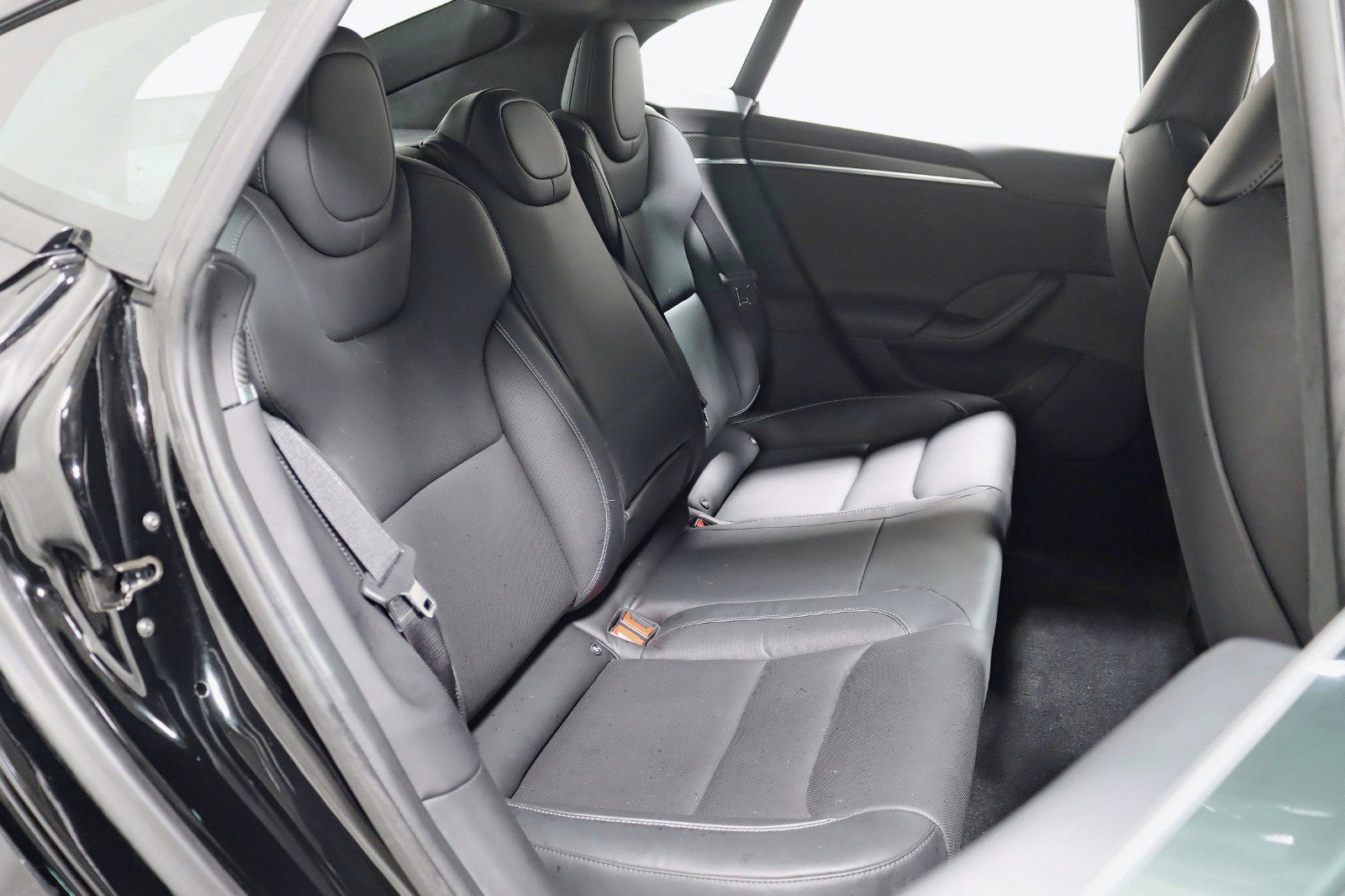 Used 2022 Tesla Model S Plaid image 33