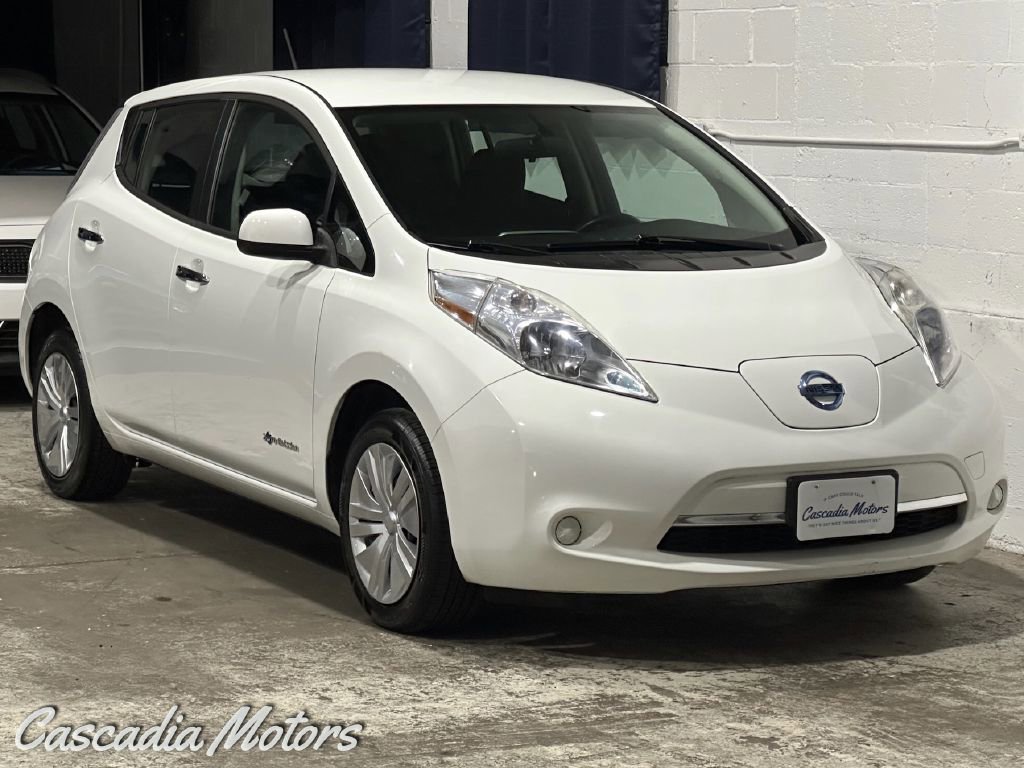 Used 2015 Nissan Leaf S w/ Charge Package FWD image 1