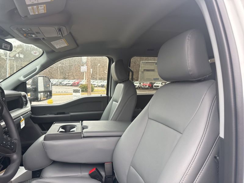 New 2026 Ford F450 XL w/ XL Chrome Package image 17
