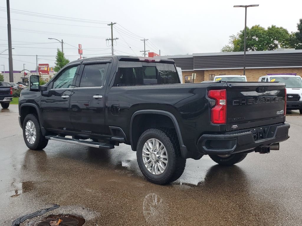 Used 2020 Chevrolet Silverado 2500 High Country w/ Technology Package AWD/4WD image 4