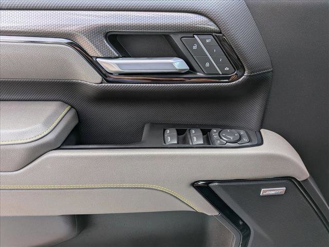 Used 2025 Chevrolet Silverado 2500 ZR2 w/ LPO, Dark Essentials Package image 15